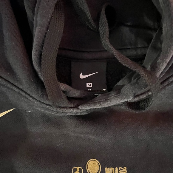 Men’s Lakers Hoodie - Picture 3 of 3